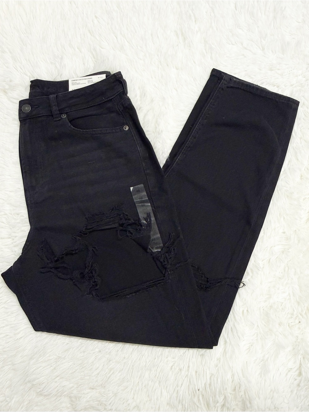 American Eagle Mom Jeans Black Distressed Denim Size 10 / 29 Long NWT